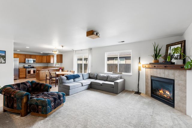 20090 Mount Faith Place, Bend, OR 97702