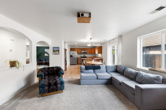 20090 Mount Faith Place, Bend, OR 97702