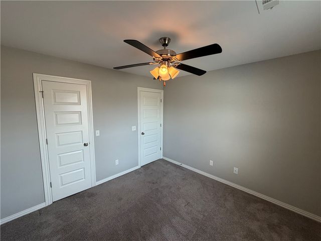 6025 W Quinn Street, Fayetteville, AR 72704