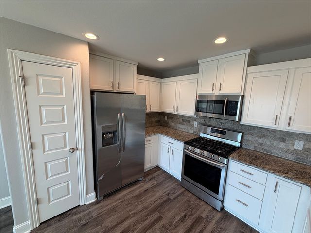 6025 W Quinn Street, Fayetteville, AR 72704