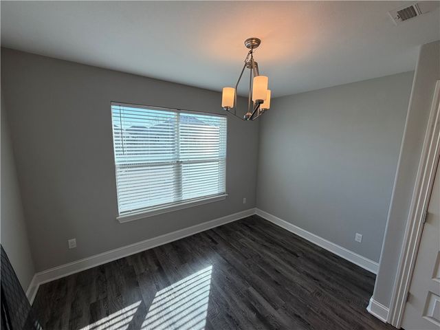 6025 W Quinn Street, Fayetteville, AR 72704