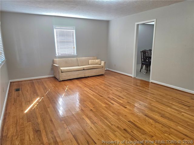 111 Chloe Drive, Fayetteville, NC 28301