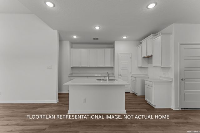 3911 LONE RDG, San Antonio, TX 78264