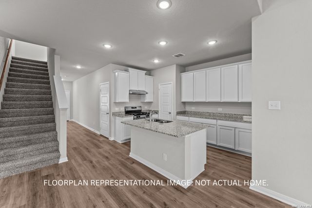 3911 LONE RDG, San Antonio, TX 78264