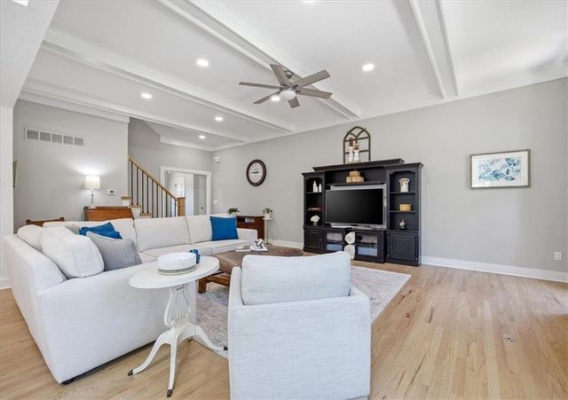 15275 Long Street, Overland Park, KS 66221