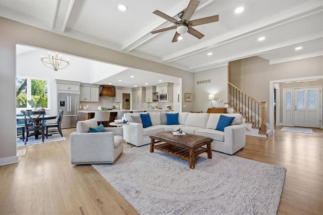 15275 Long Street, Overland Park, KS 66221