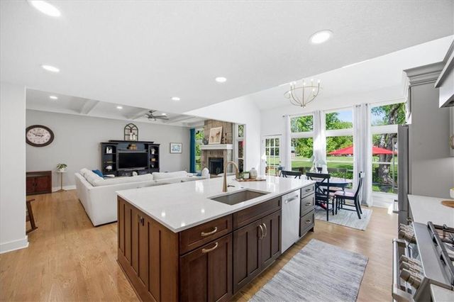 15275 Long Street, Overland Park, KS 66221