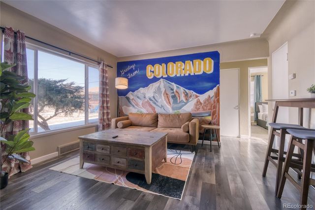 1418 Ironton Street, Aurora, CO 80010