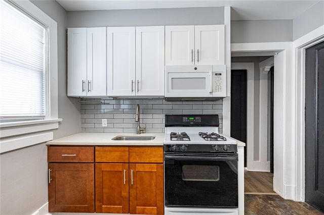 333 Raines Park, Rochester, NY 14613