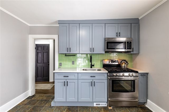 333 Raines Park, Rochester, NY 14613