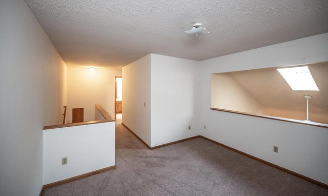 13826 Granada Way, Apple Valley, MN 55124