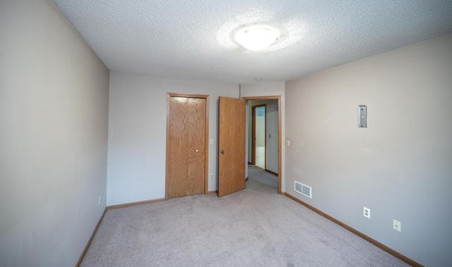 13826 Granada Way, Apple Valley, MN 55124