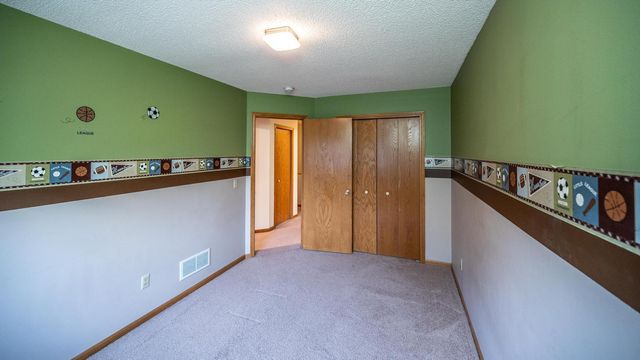 13826 Granada Way, Apple Valley, MN 55124