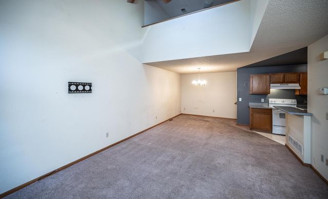 13826 Granada Way, Apple Valley, MN 55124