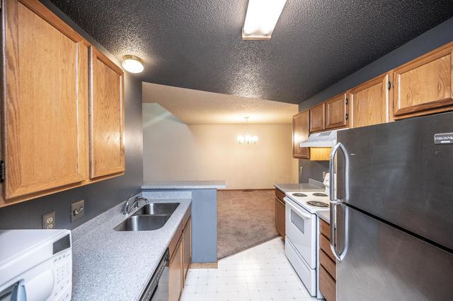 13826 Granada Way, Apple Valley, MN 55124