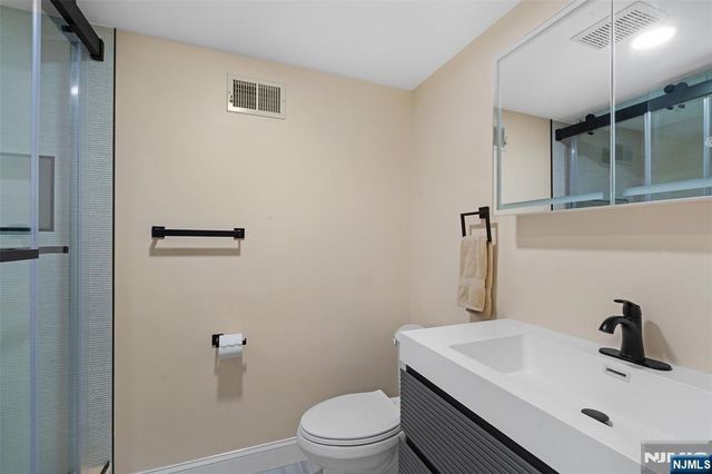 5 Tulip Crescent 1C, Little Falls, NJ 07424