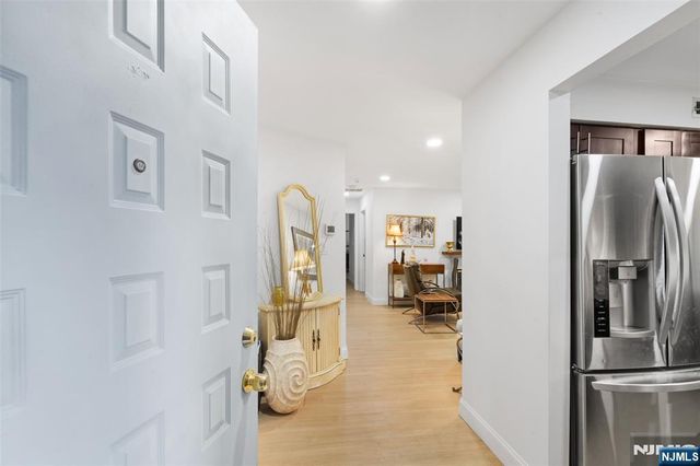 5 Tulip Crescent 1C, Little Falls, NJ 07424