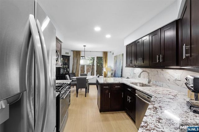 5 Tulip Crescent 1C, Little Falls, NJ 07424