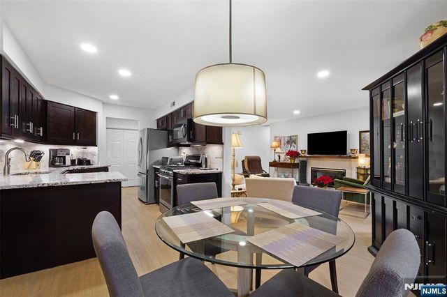 5 Tulip Crescent 1C, Little Falls, NJ 07424