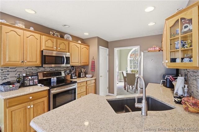 3302 Cobblers Court, New Albany, IN 47150