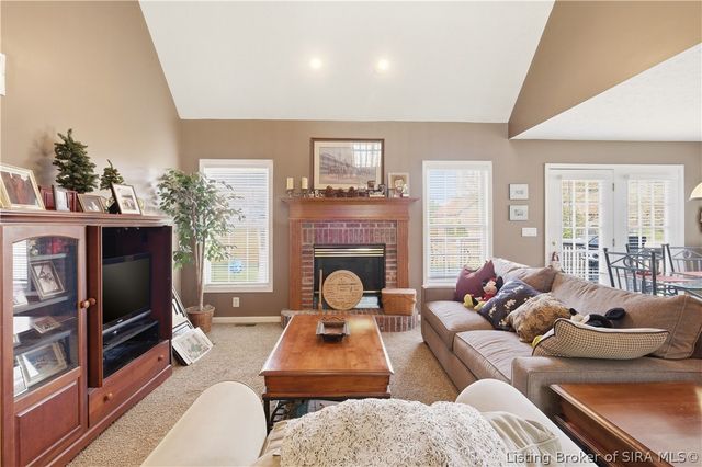 3302 Cobblers Court, New Albany, IN 47150