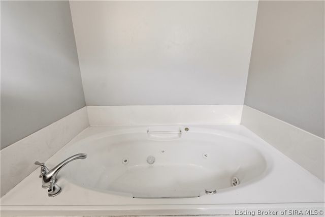 3302 Cobblers Court, New Albany, IN 47150