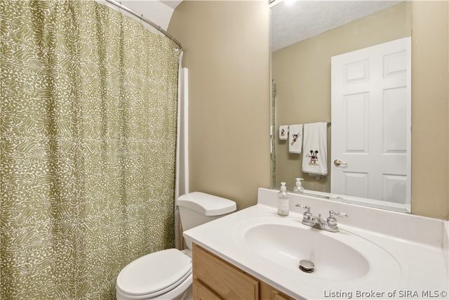 3302 Cobblers Court, New Albany, IN 47150
