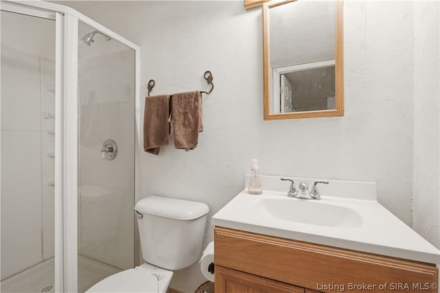 3302 Cobblers Court, New Albany, IN 47150