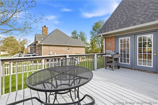 3302 Cobblers Court, New Albany, IN 47150