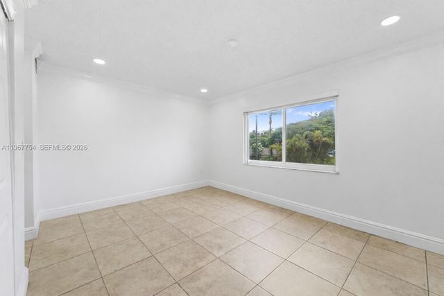 7700 Camino Real 202, Miami, FL 33143