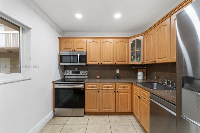 7700 Camino Real 202, Miami, FL 33143