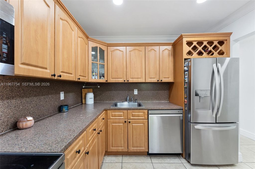 7700 Camino Real 202, Miami, FL 33143