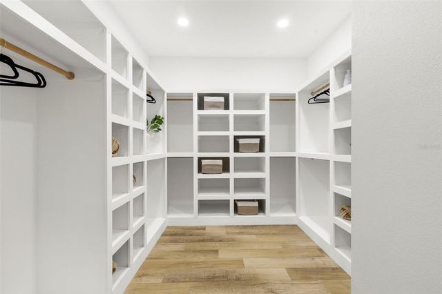 3839 71ST STREET N, St Petersburg, FL 33709