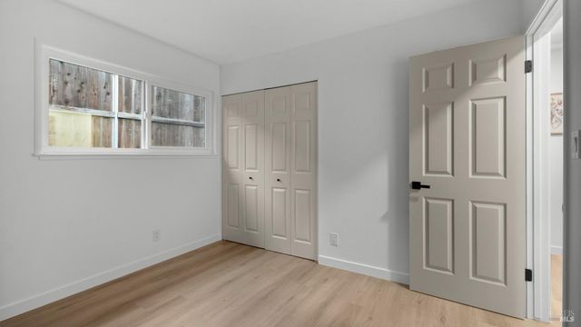 459 Meadowview Dr, Vacaville, CA 95688