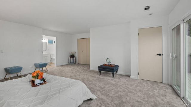 459 Meadowview Dr, Vacaville, CA 95688