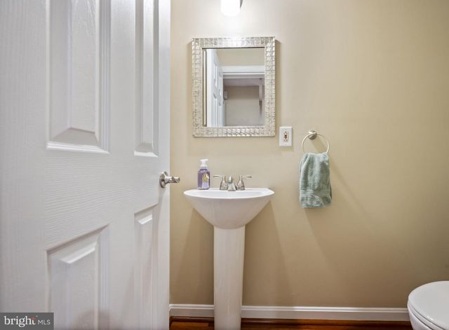 4310 NECKER AVE, Nottingham, MD 21236