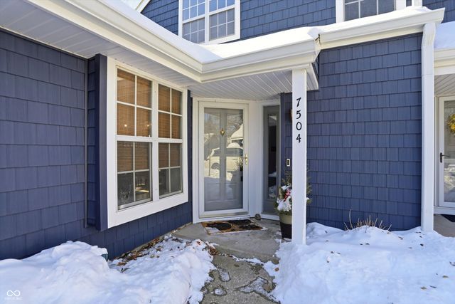 7504 Harbour Isle, Indianapolis, IN 46240