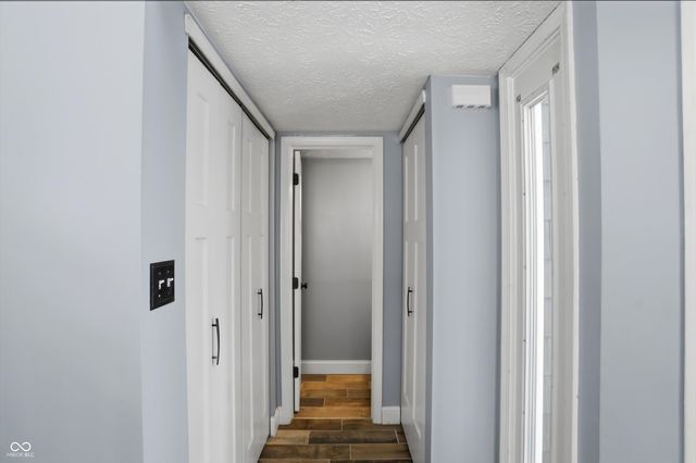 7504 Harbour Isle, Indianapolis, IN 46240