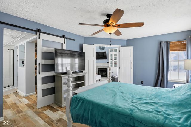 7504 Harbour Isle, Indianapolis, IN 46240