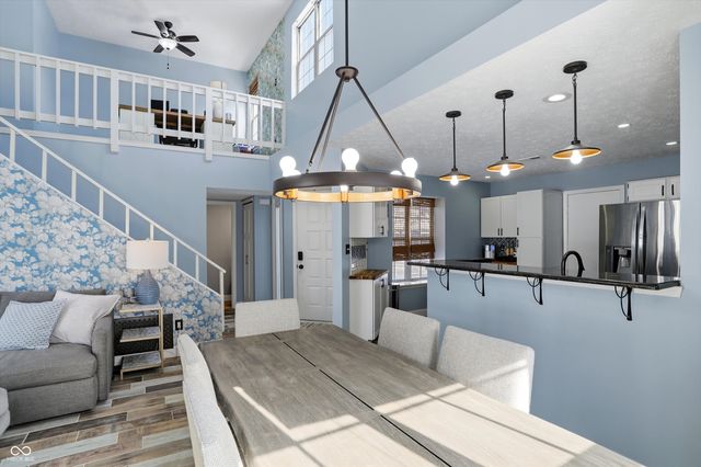 7504 Harbour Isle, Indianapolis, IN 46240