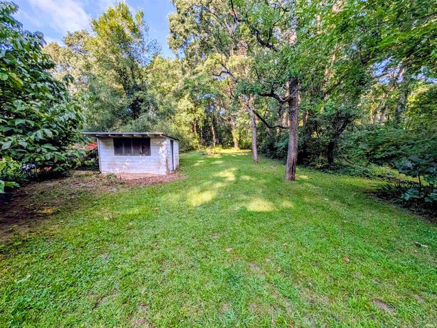 55405 Glenn Road, South Bend, IN 46628