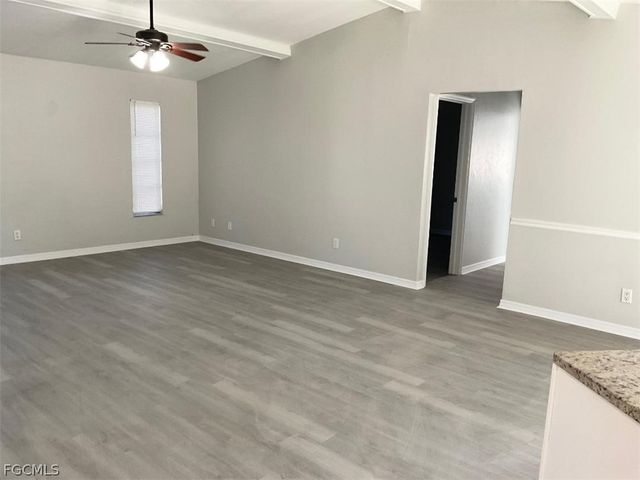 5213 SW 2nd PL, Cape Coral, FL 33914