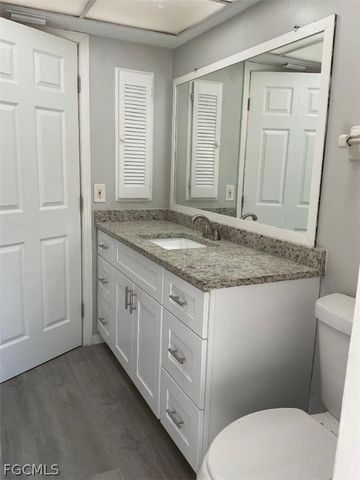 5213 SW 2nd PL, Cape Coral, FL 33914