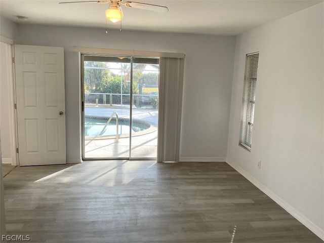 5213 SW 2nd PL, Cape Coral, FL 33914