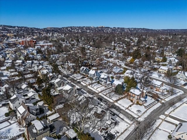 5 Inness Pl, Glen Ridge Boro Twp., NJ 07028