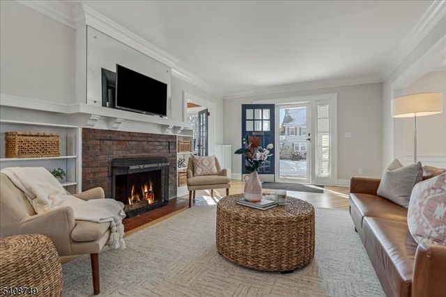 5 Inness Pl, Glen Ridge Boro Twp., NJ 07028