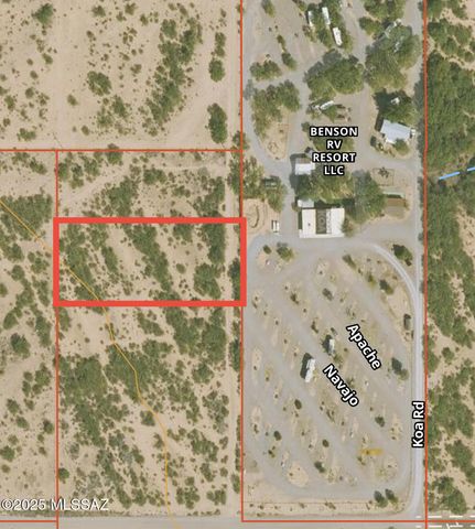 190 W Four Feathers, Benson, AZ 85602