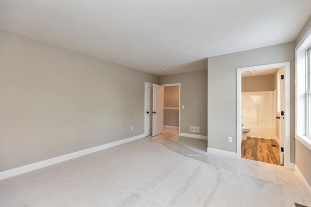 37 Reed Road, Sandown, NH 03873