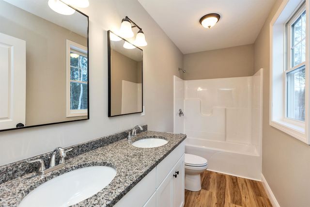 37 Reed Road, Sandown, NH 03873