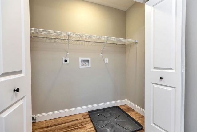 37 Reed Road, Sandown, NH 03873